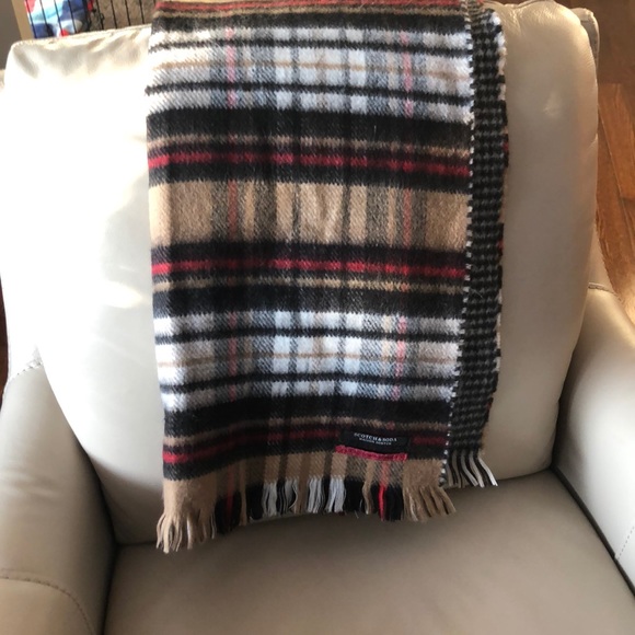 EUC SCOTCH AND SODA DOUBLE SIDED SCARF - Picture 4 of 8